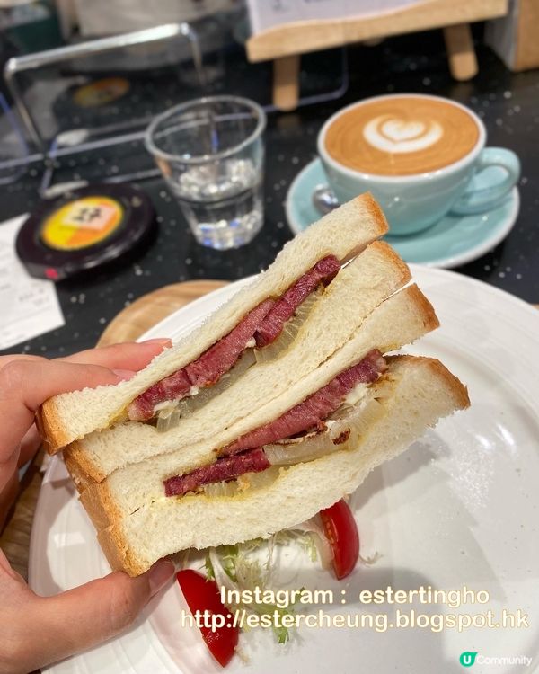 🥪☕️ 隱藏在書店中的 Cafe 嘆個靚早餐