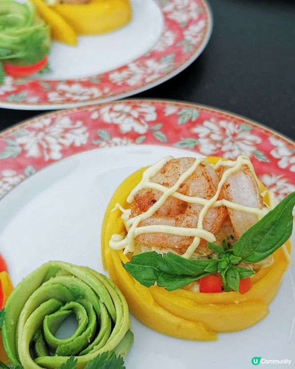 大蝦芒果牛油果沙律