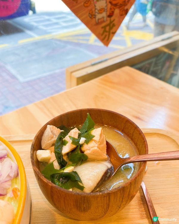 自從食過夏威夷飯就愛上咗，最緊要係多醬！令本身唔太想食咁多飯...