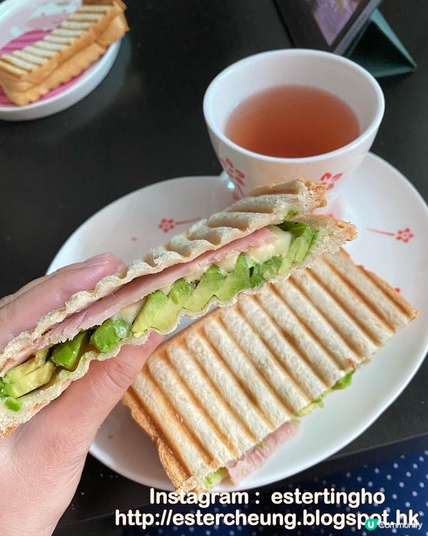 🥪 #牛油果火腿芝士熱壓三文治 