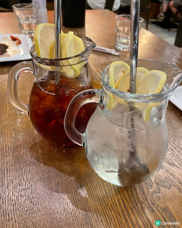 澳洲肉眼扒拼香草🌿牛油焗波士頓龍蝦🦞尾,肉眼肉質多汁; 龍蝦...