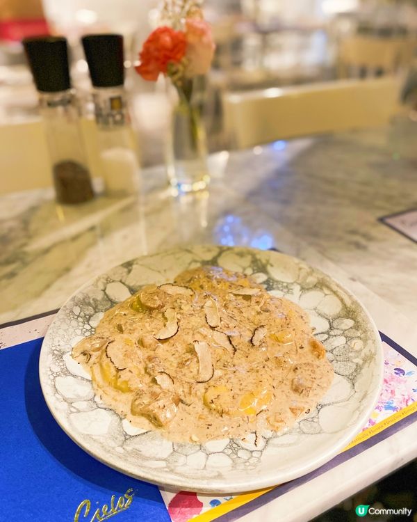 🇮🇹第一次食正宗意大利菜，呢間餐廳主打黑松露、芝士，好多菜式...