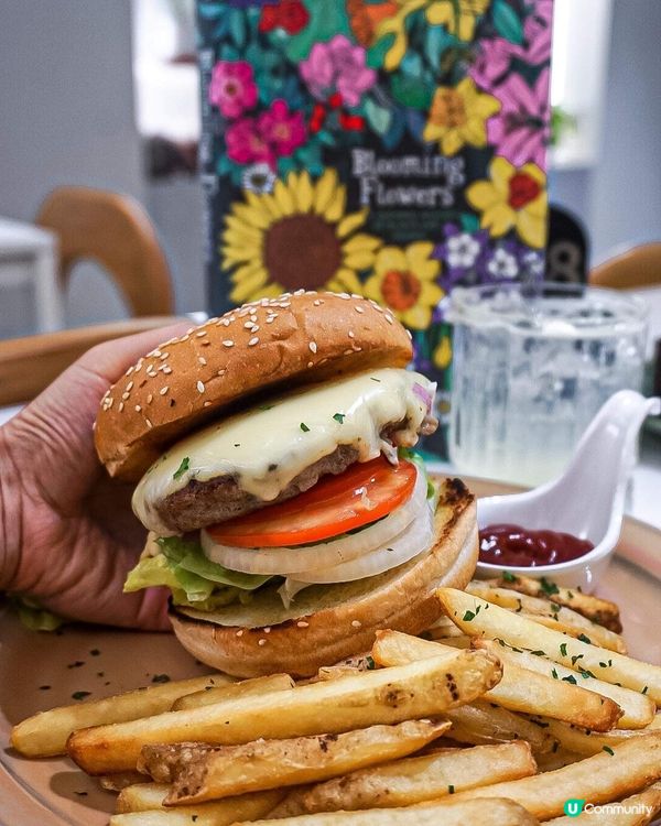 《九龍灣新店🤍純白簡約植物Cafe☕️🍀》