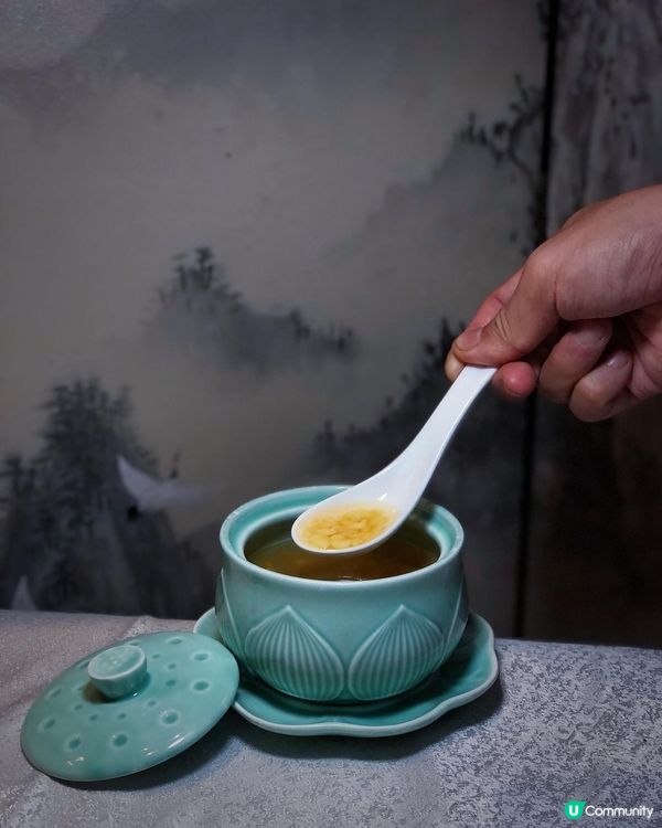 喺銅鑼灣V Point呢座新開嘅中心有好多高質嘅食肆，而入面...