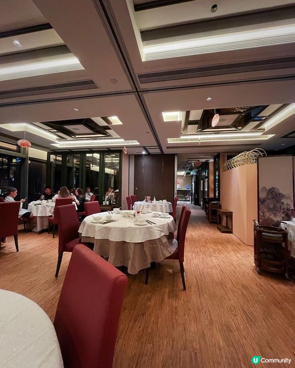 喺銅鑼灣V Point呢座新開嘅中心有好多高質嘅食肆，而入面...