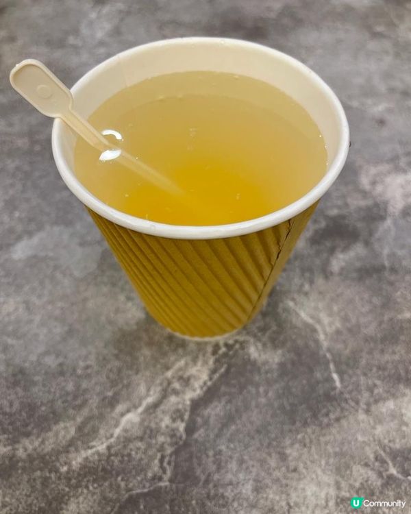 荃灣開咗間新嘅車仔麵，比佢個牌寫住「始創1984年，40年傳...