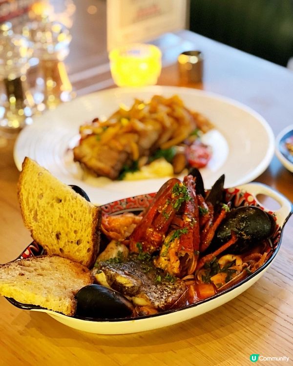 之前就吃過這間人氣法國菜餐廳，主打中價法國菜，想不到擴張到荃...