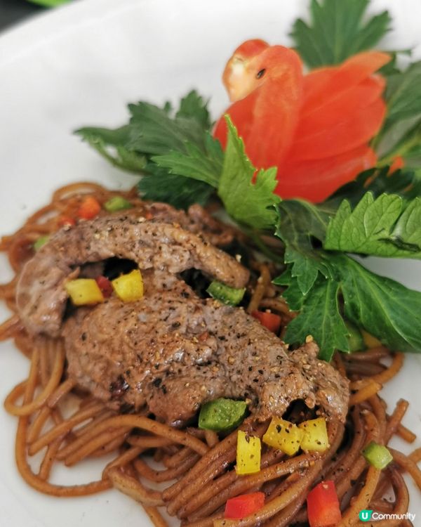 黑椒牛肉炒意粉