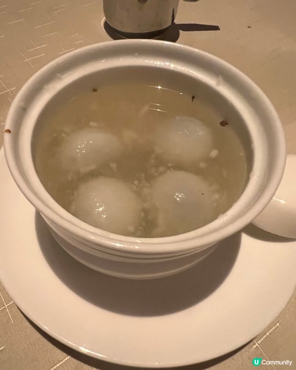 原本諗住同朋友食片皮鴨，點知見到好多野都好吸引！咁就叫左一個...