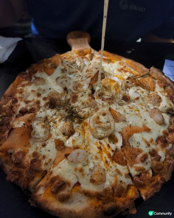 超正宗的印度菜，紅咖哩辣味比較重，味道刺激，越食越辣越辣越想...