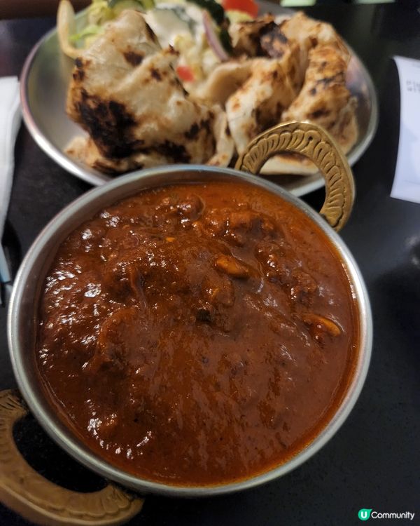 超正宗的印度菜，紅咖哩辣味比較重，味道刺激，越食越辣越辣越想...