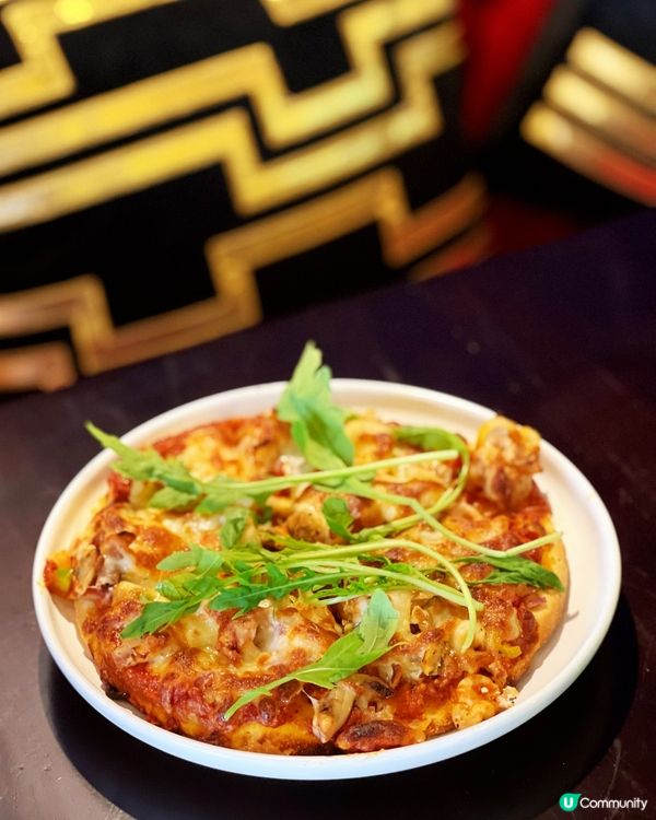 西環高街新開的酒吧，主打中東菜及燒烤相當有特色。午餐套餐非常...