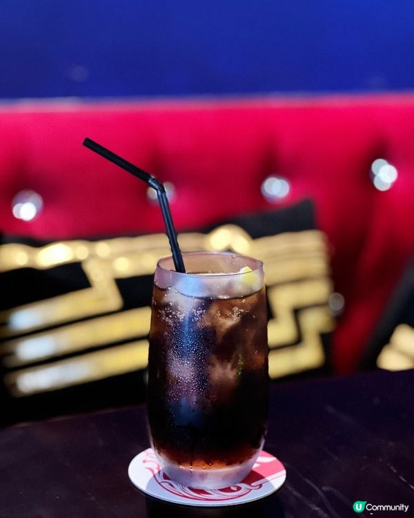 西環高街新開的酒吧，主打中東菜及燒烤相當有特色。午餐套餐非常...