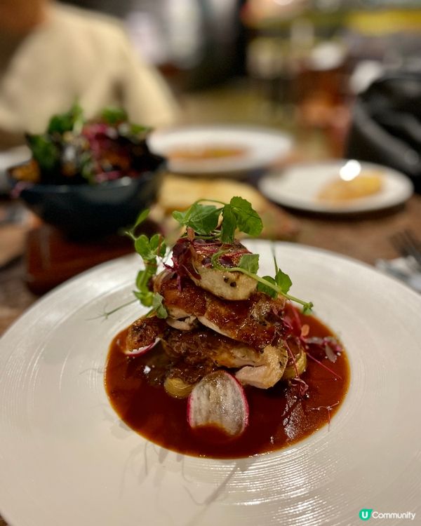 仲記得當日落狗屎咁大雨，於是就去咗搵旺角一間樓上鋪食😪呢度環...