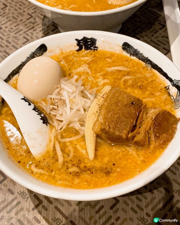 食呢間拉麵必食辣湯底！🌶🍜