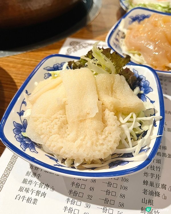 呢間阿來客棧除左重慶辣雞煲出名