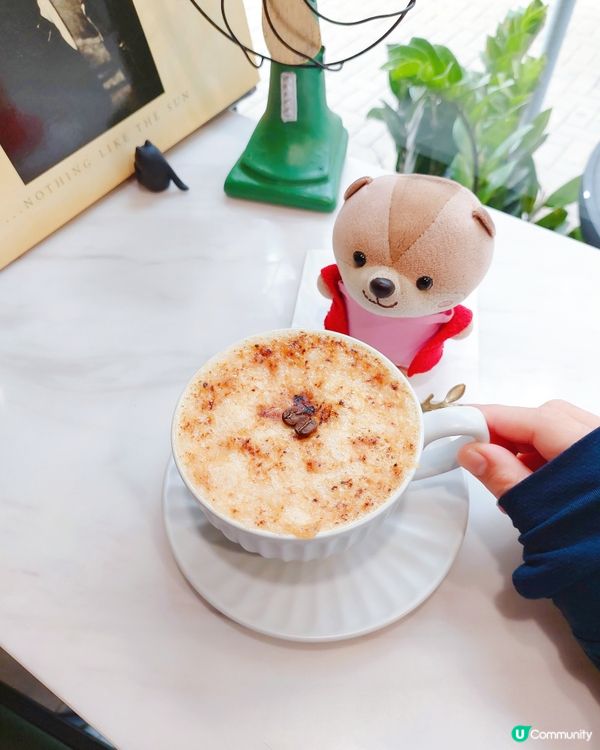 在元朗嘉城廣場與遊樂場附近，有家隱世咖啡小店，以懷舊風為主題...