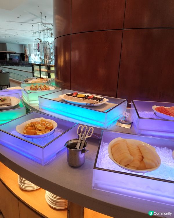 龍堡國際酒店自助餐，食足兩個鐘，坐得舒適，最喜歡他們的甜品款...