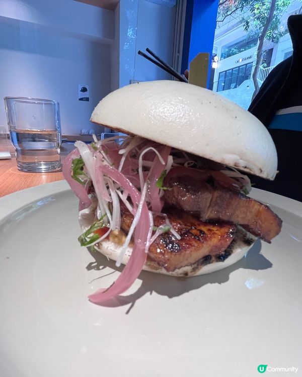 前排經過中環善慶街