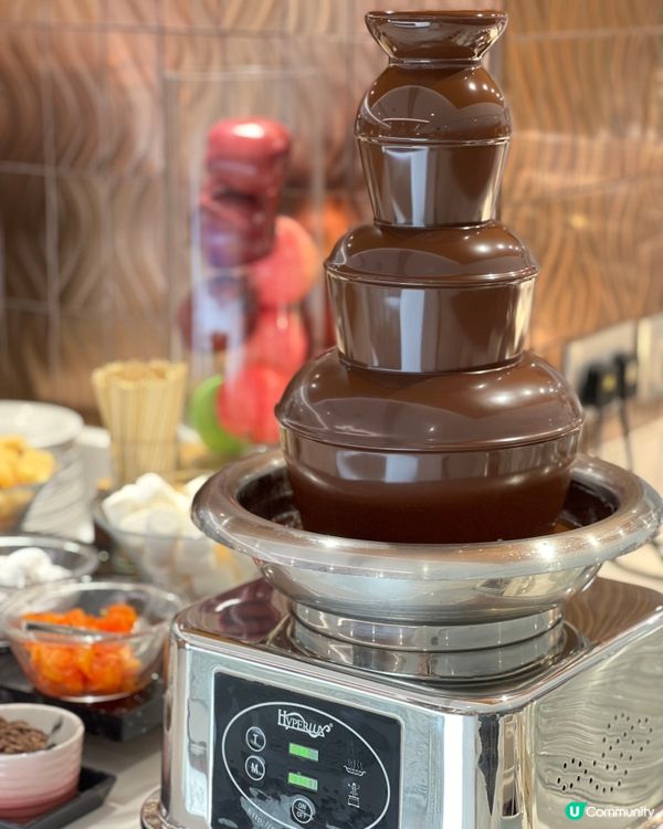 早前係小編嘅周年慶，見到百樂酒店推出咗「拾味南歐」嘅海鮮自助...