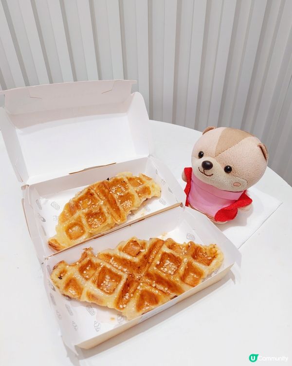 不要尖叫開到觀塘了，選址在工廠區的Eastcore，外面是巴...