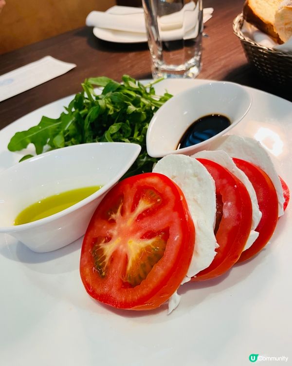 ❁優質意大利水牛芝士沙拉配有機番茄 ：我最喜歡的沙拉配料是水...