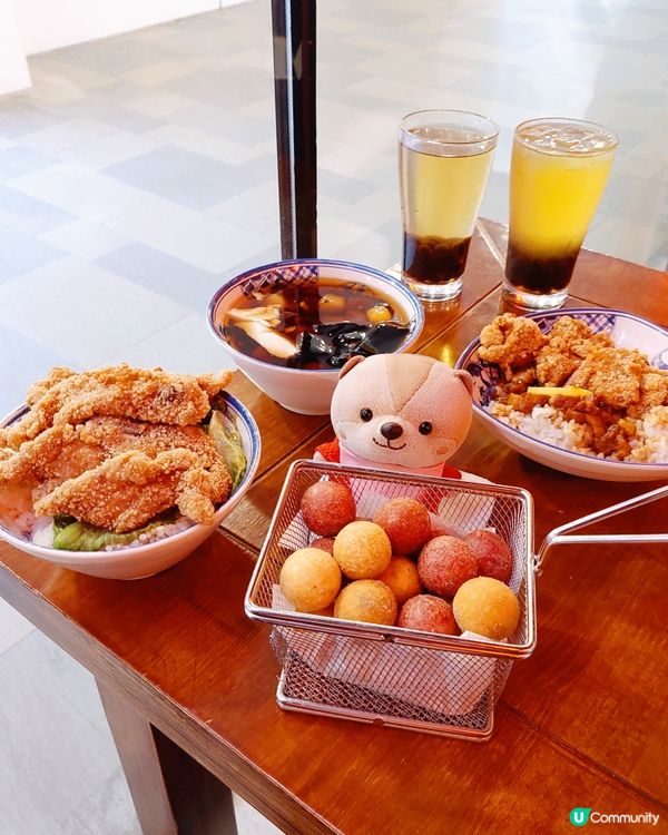 台灣菜一向也喜歡吃，到了吃飯時間就去了其中一家吃，位於屯門時...