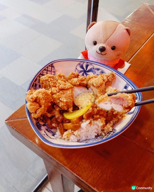 台灣菜一向也喜歡吃，到了吃飯時間就去了其中一家吃，位於屯門時...