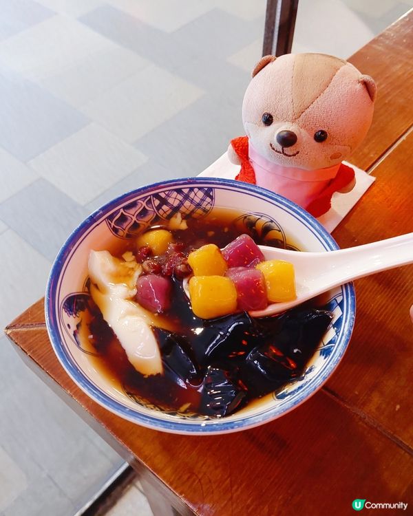 台灣菜一向也喜歡吃，到了吃飯時間就去了其中一家吃，位於屯門時...