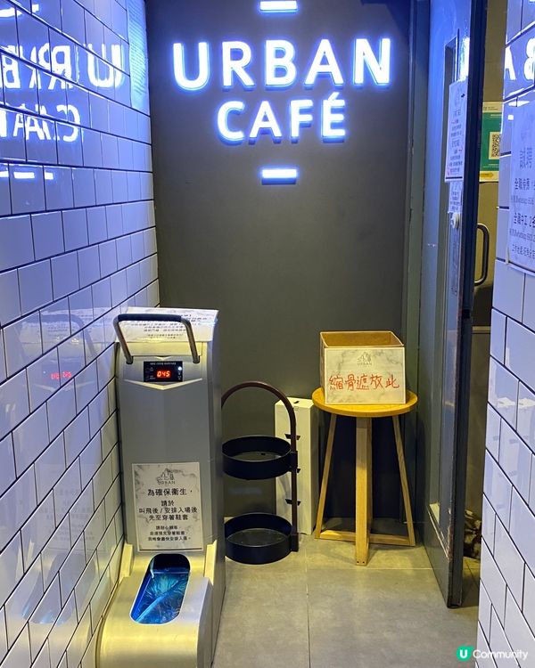 貓奴必到，最低消費每位$100，限時90分鐘。