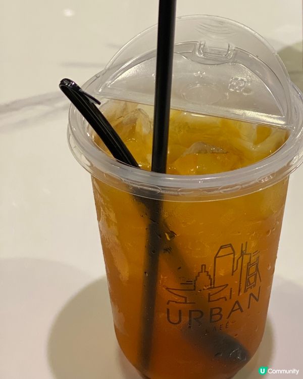 貓奴必到，最低消費每位$100，限時90分鐘。