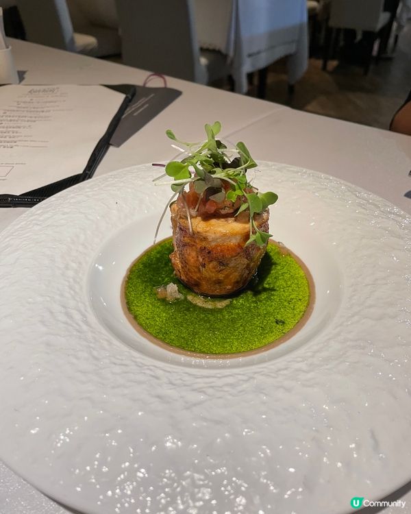 估唔到荔枝角D2 Place對面工廠大廈內，有一間隱世西餐廳...