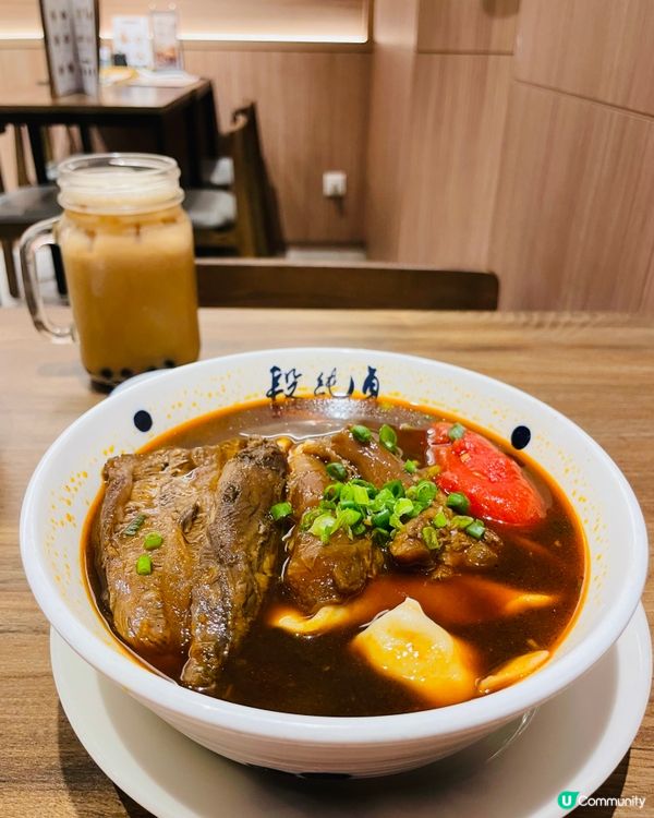 𓅪這裏環境裝修古式風格，第一次來到選吃了三寶麵，牛筋大條味道...