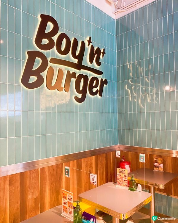 平時經過就多，終於首嘗boy n burger，比想像中多人...