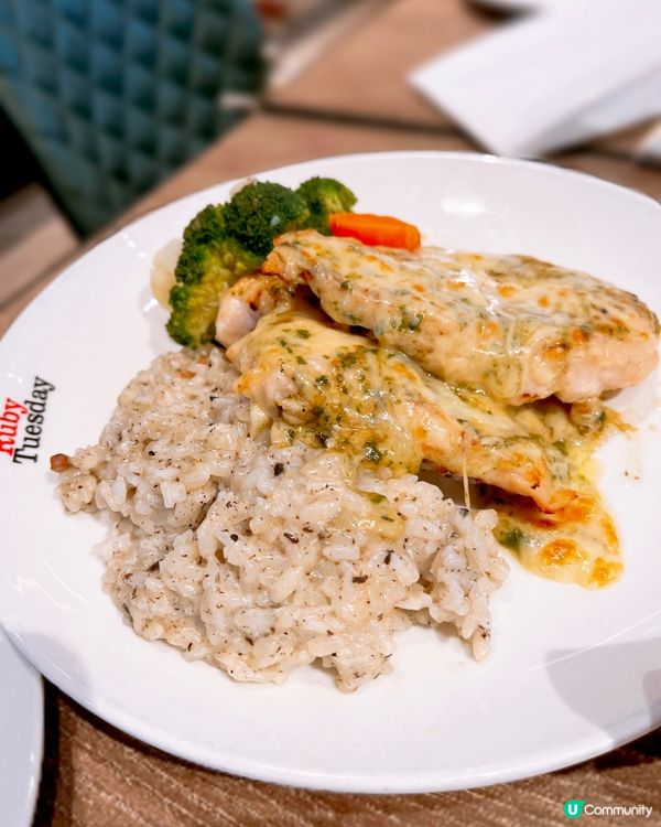 朋友突然約食飯 大家都知尖沙咀如果冇book位嘅話好難搵到餐...