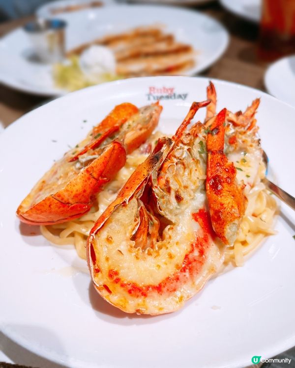 朋友突然約食飯 大家都知尖沙咀如果冇book位嘅話好難搵到餐...