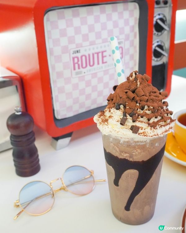 【集合打卡與寵物美容於一秘的美式餐廳】