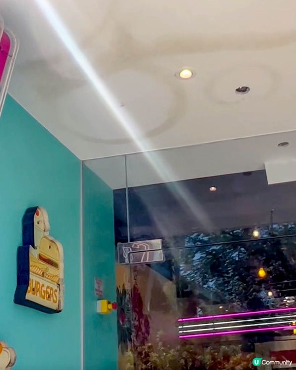 【集合打卡與寵物美容於一秘的美式餐廳】