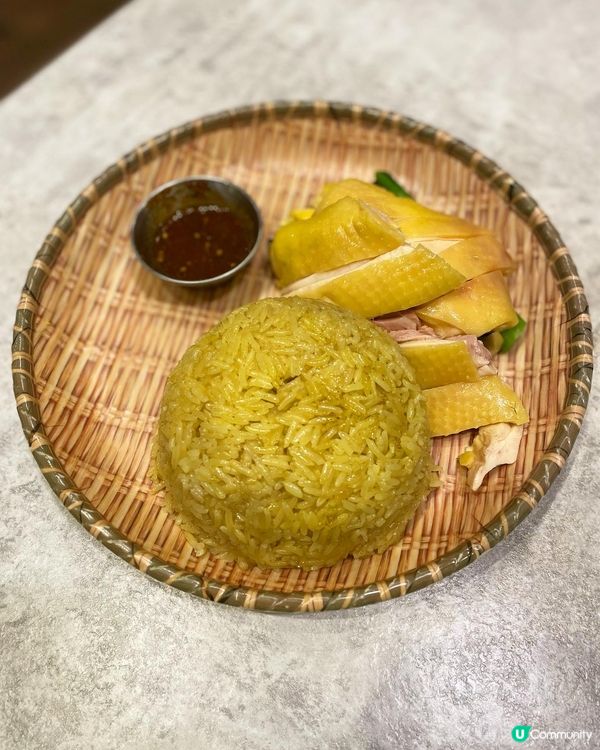 有時放假都唔會想去得太遠🤣係屋企附近睇下有咩食就去~青衣成日...