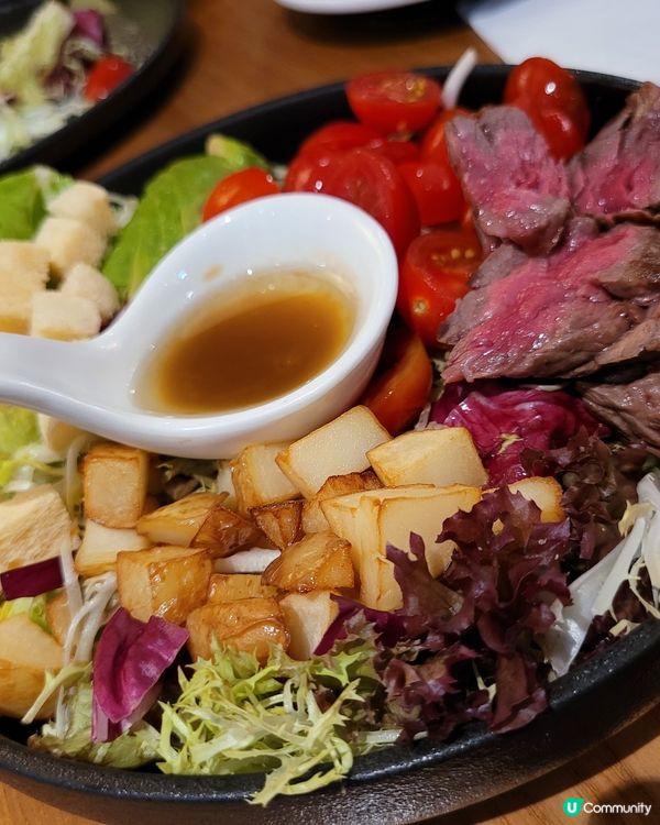 灣仔都好多Cafe, 今次黎左係巷仔入面一間叫Mansons...