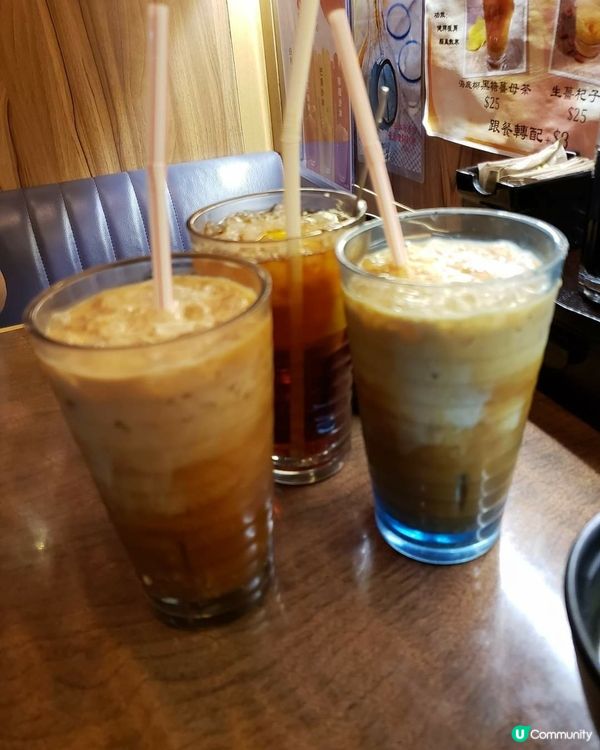去茶餐廳食套餐，梗係要黎返杯凍咖啡或凍奶茶啦!正呀！