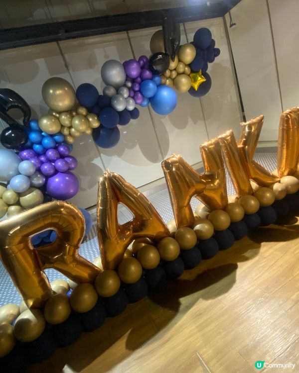 鏡仔紅磡體育館演唱會的應援展覽好靚，The one 10/F...