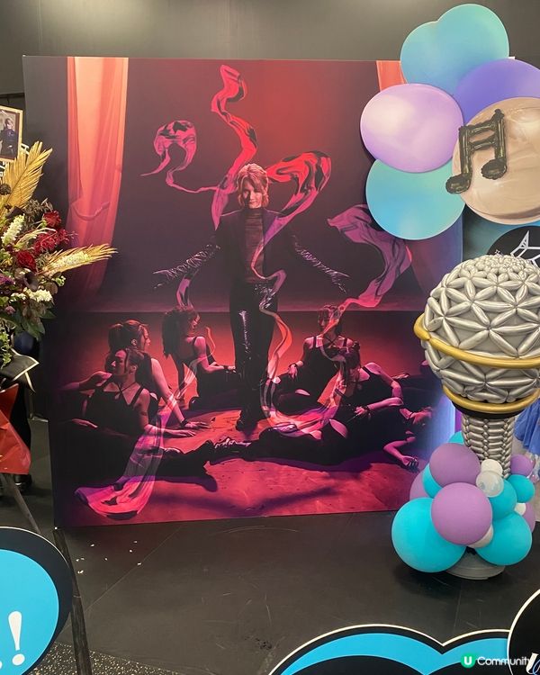 鏡仔紅磡體育館演唱會的應援展覽好靚，The one 10/F...