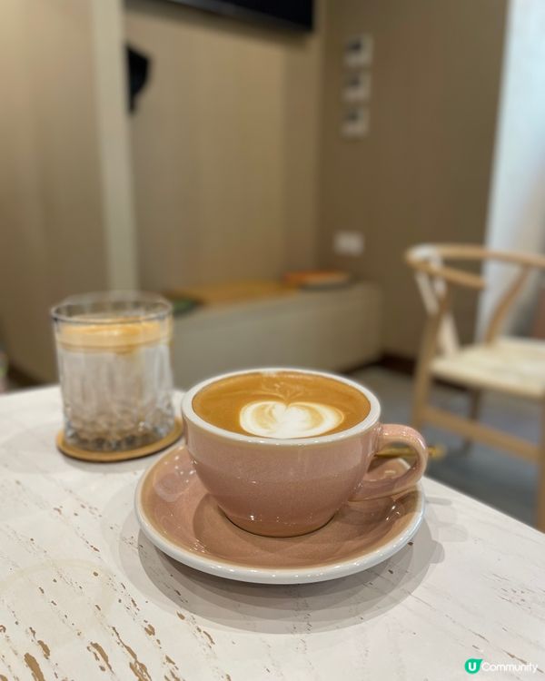 這是一間由失明人士機構營運的社企，比較特別的是還有肩頸按摩，...