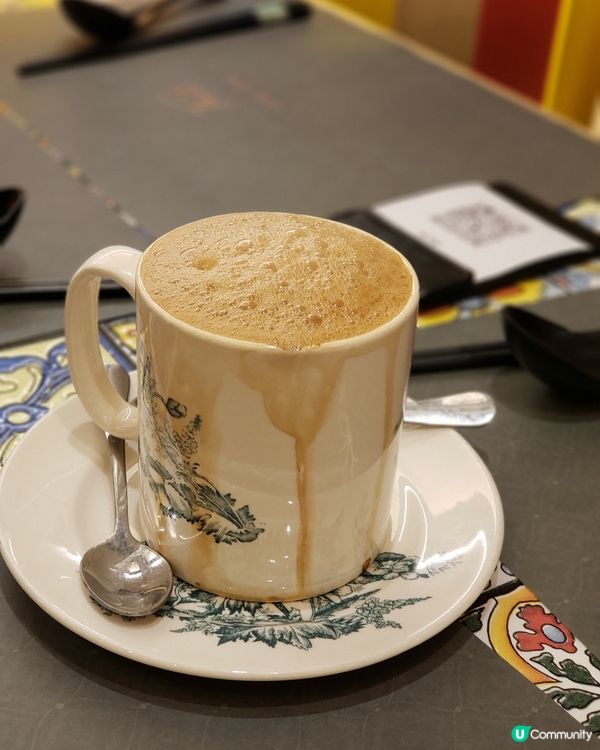 少甜的馬來西亞熱咖啡，沖調過程起泡泡，香滑味濃😋😋