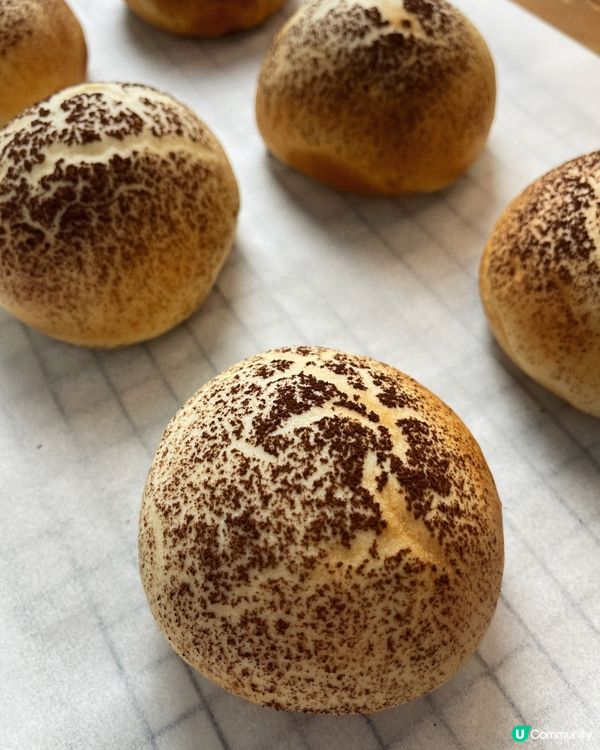 可愛奶香蘑菇造型麵包🍄  ！雖然看起來像蘑菇，但它們是帶有可...