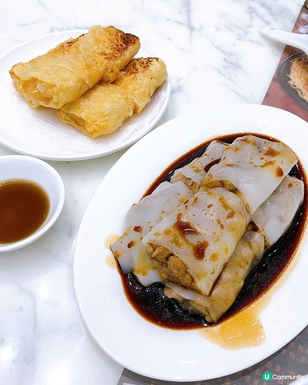 坐得舒服，服務態度好，野食味道唔錯，唔會好鹹啊，讚👍🏻