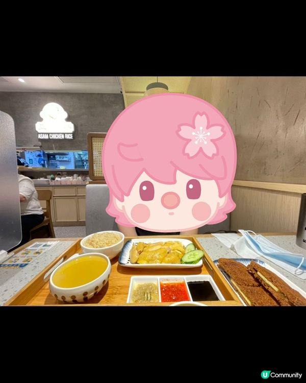 99分的海南雞飯，雞湯濃而不膩，服務員效率很快，整體味道不錯...