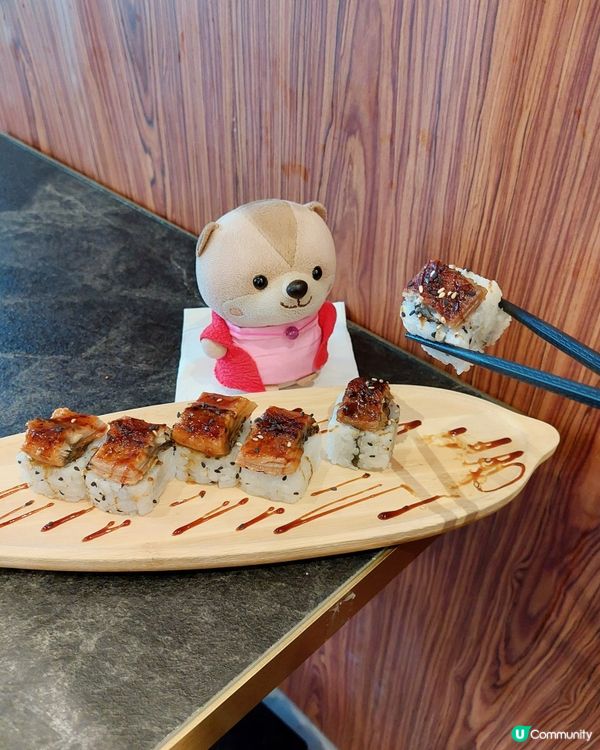 古今二在荃新天地也開了分店，這家分店環境特別，坐在窗邊還可欣...