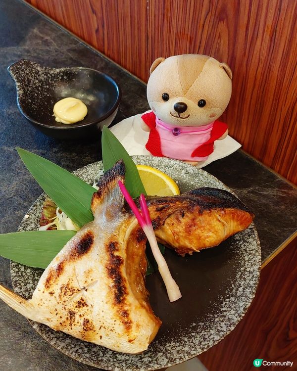 古今二在荃新天地也開了分店，這家分店環境特別，坐在窗邊還可欣...